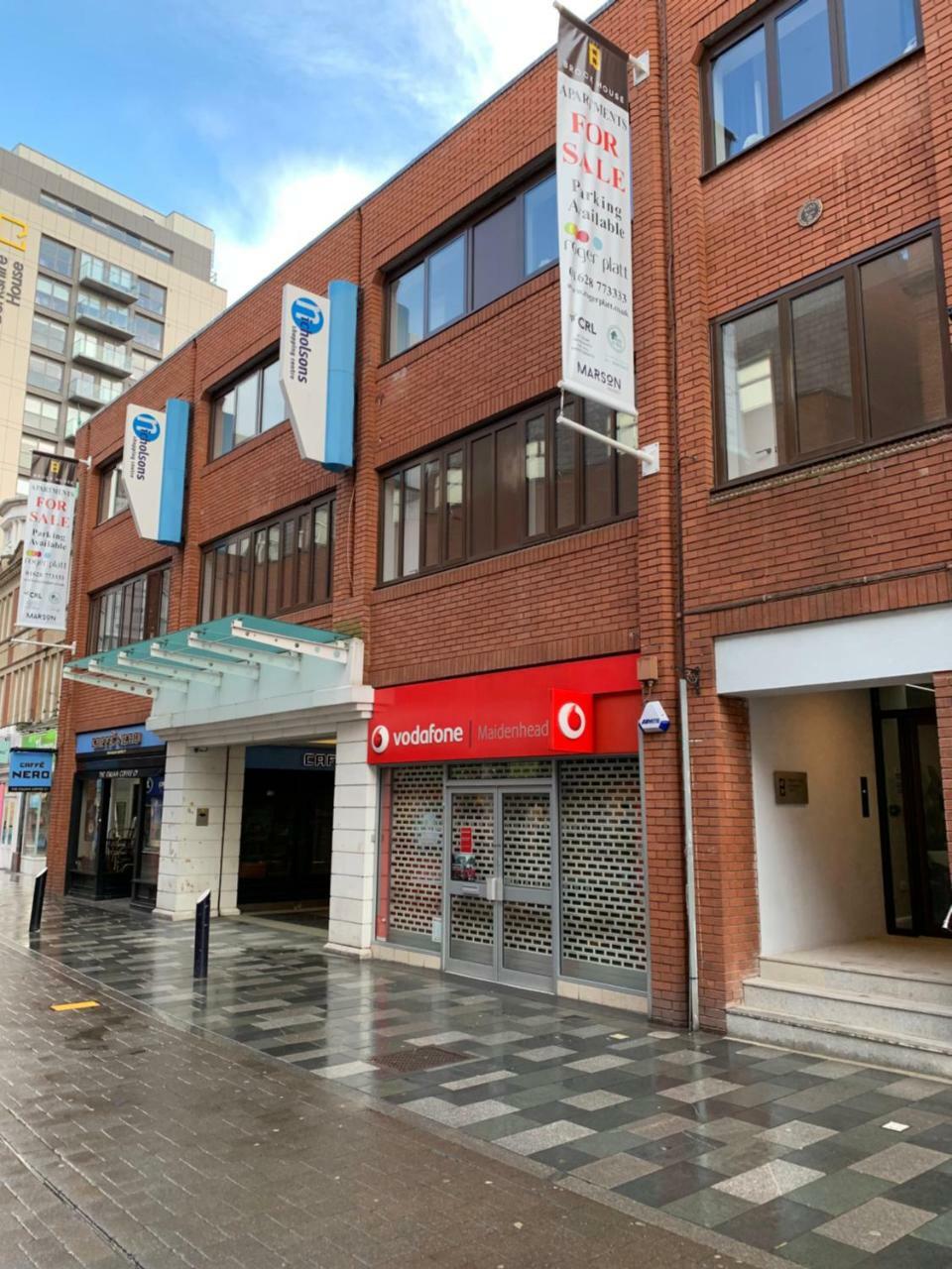 Stylish And Clean 1 Bed Apartment Maidenhead Town Center Luaran gambar